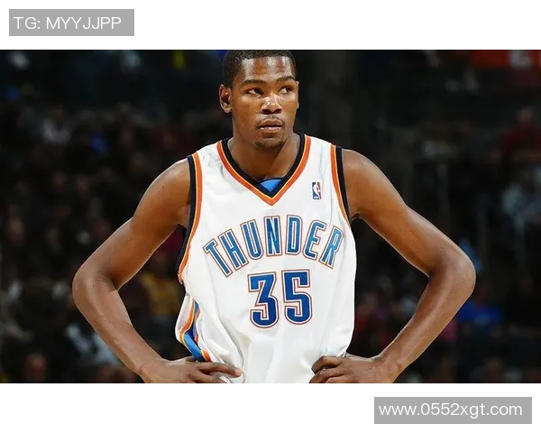 马库斯斯马特的篮球之路与领导力探索:从新秀到球队核心的成长历程